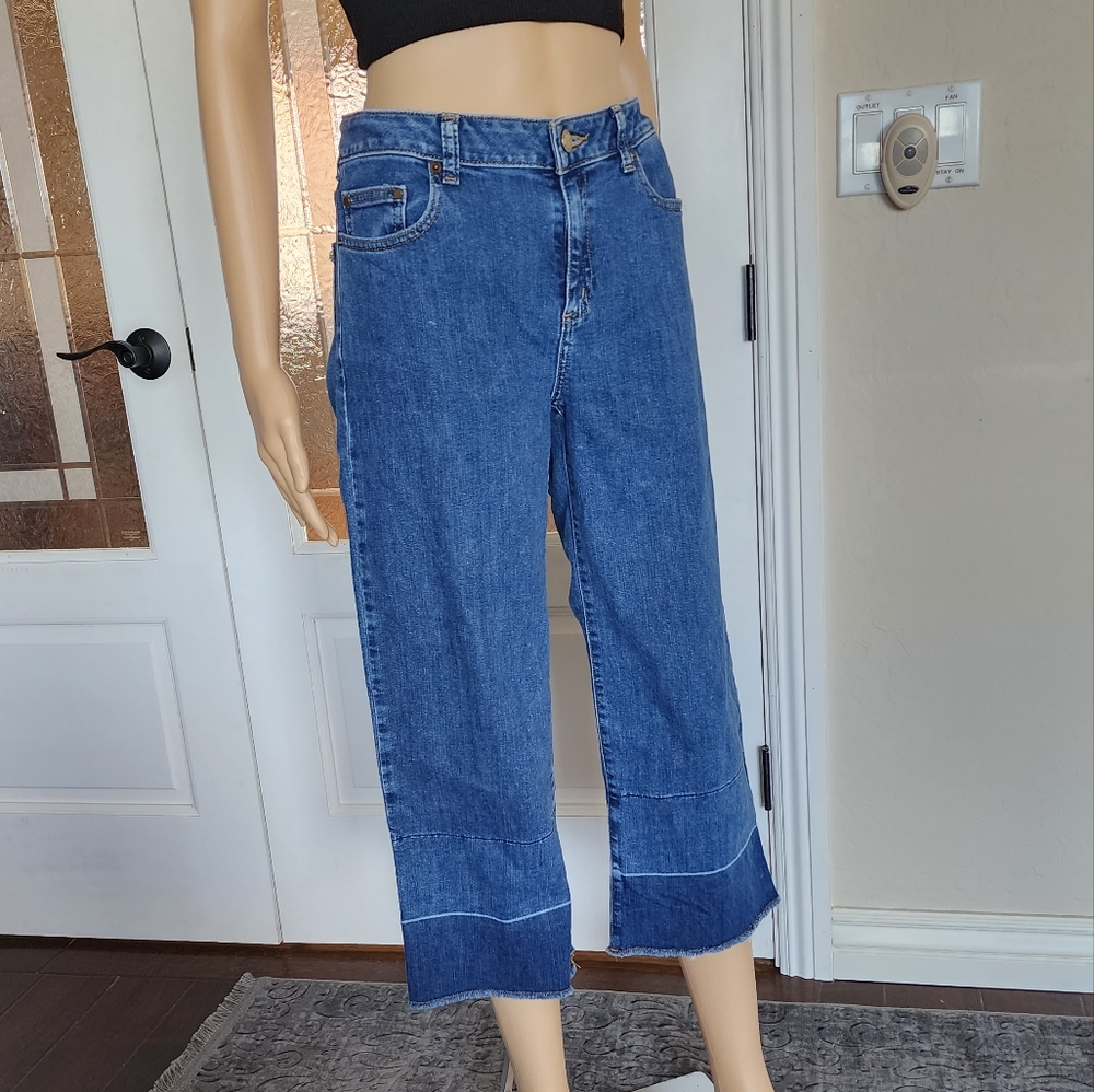 MICHAEL KORS WIDE LEG CROPPED JEANS SZ 6 - Picture 16 of 16